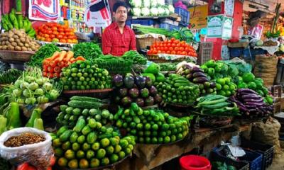 দাম আকাশচুম্বি, নাভিশ্বাস ক্রেতাদের