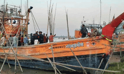 অবৈধভাবে মাছ ধরার সময় ২৬ ভারতীয় আটক