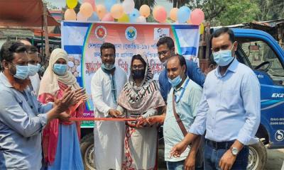 আদমদীঘিতে ভ্রাম্যমাণ  দুধ ডিম মাংস বিক্রির কার্যক্রম