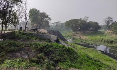 ভরাট চলছে বংশী নদী