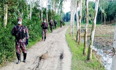 বন্ধ হচ্ছে না ধামইরহাট সীমান্ত দিয়ে ভারত প্রবেশ