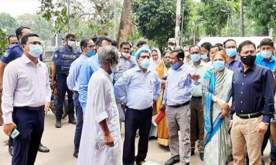 ব্রাহ্মণবাড়িয়ায় ক্ষতিগ্রস্ত স্থাপনা পরিদর্শন করলেন অতিরিক্ত সচিব