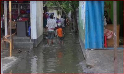 ব্রাহ্মণবাড়িয়ায় পানিবন্দী শতাধিক পরিবার দুর্ভোগ ও দুর্দশায় দিন কাটাচ্ছে