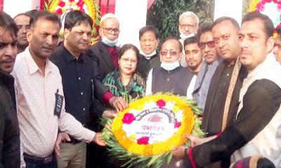 চাঁপাইনবাবগঞ্জে ভাষা শহীদদের প্রতি শ্রদ্ধা নিবেদন