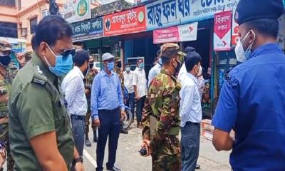 সুস্থ থাকতে হলে অবশ্যই ঘরে থাকতে হবে: মেহেরপুর জেলা প্রশাসক