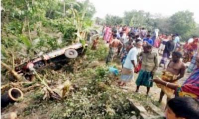 ভাঙ্গায় ট্রেনের সাথে নসিমনের সংঘর্ষে নিহত ২