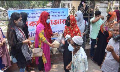 ভোলায় সুবিধাবঞ্চিত পরিবারের মুখে হাসি ফুটিয়েছে ছাত্রীরা