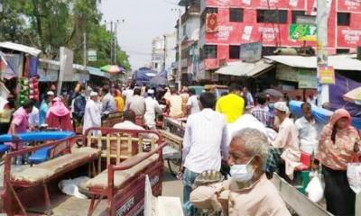 দুপচাঁচিয়ায় লকডাউন বাড়লেও কমছে জনসচেতনতা